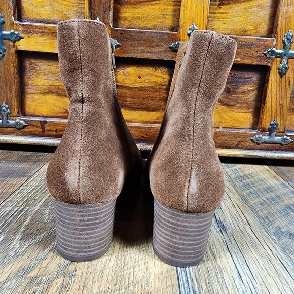 Crown Vintage Two-Toned Heeled Boots Size 8.5M - Picture 3 of 15